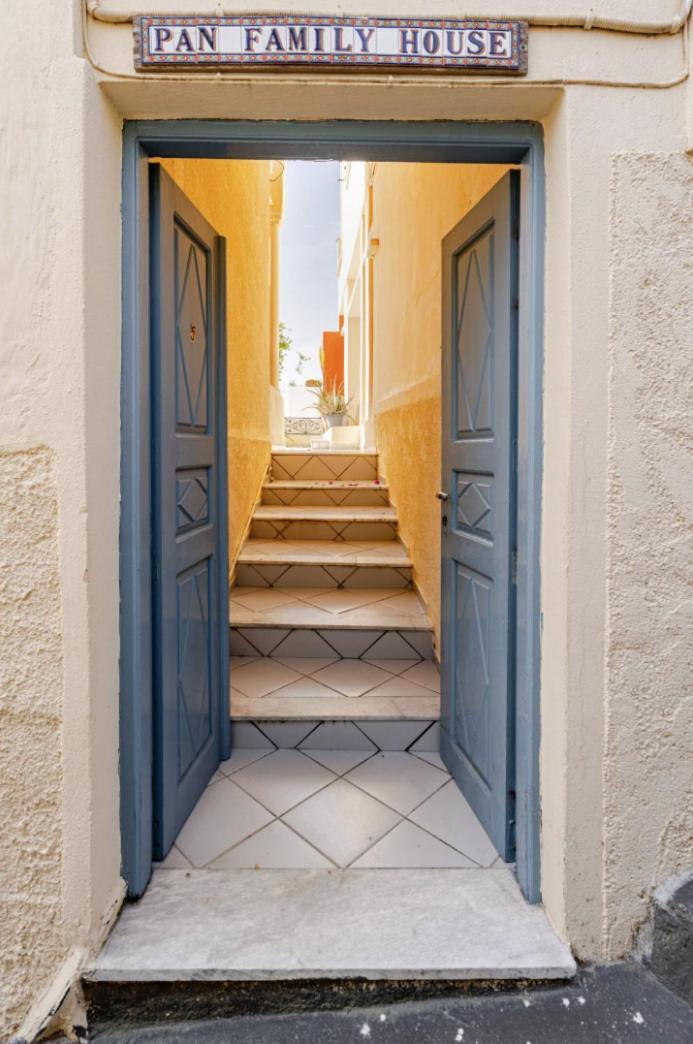 Pan Family House Apartment Fira  Exterior photo